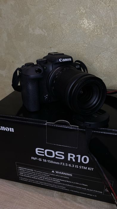 Фотоапарат Canon EOS R10+RF-S 18-150 IS STM