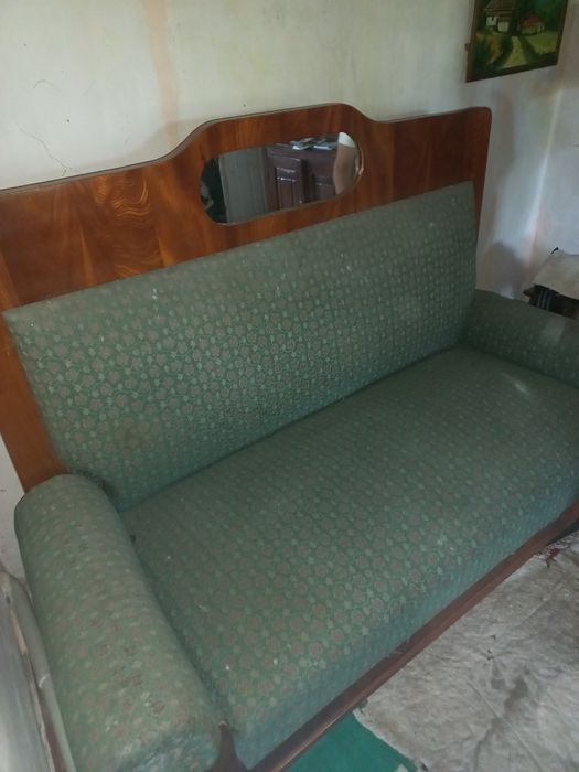 Продам  старовинний диван