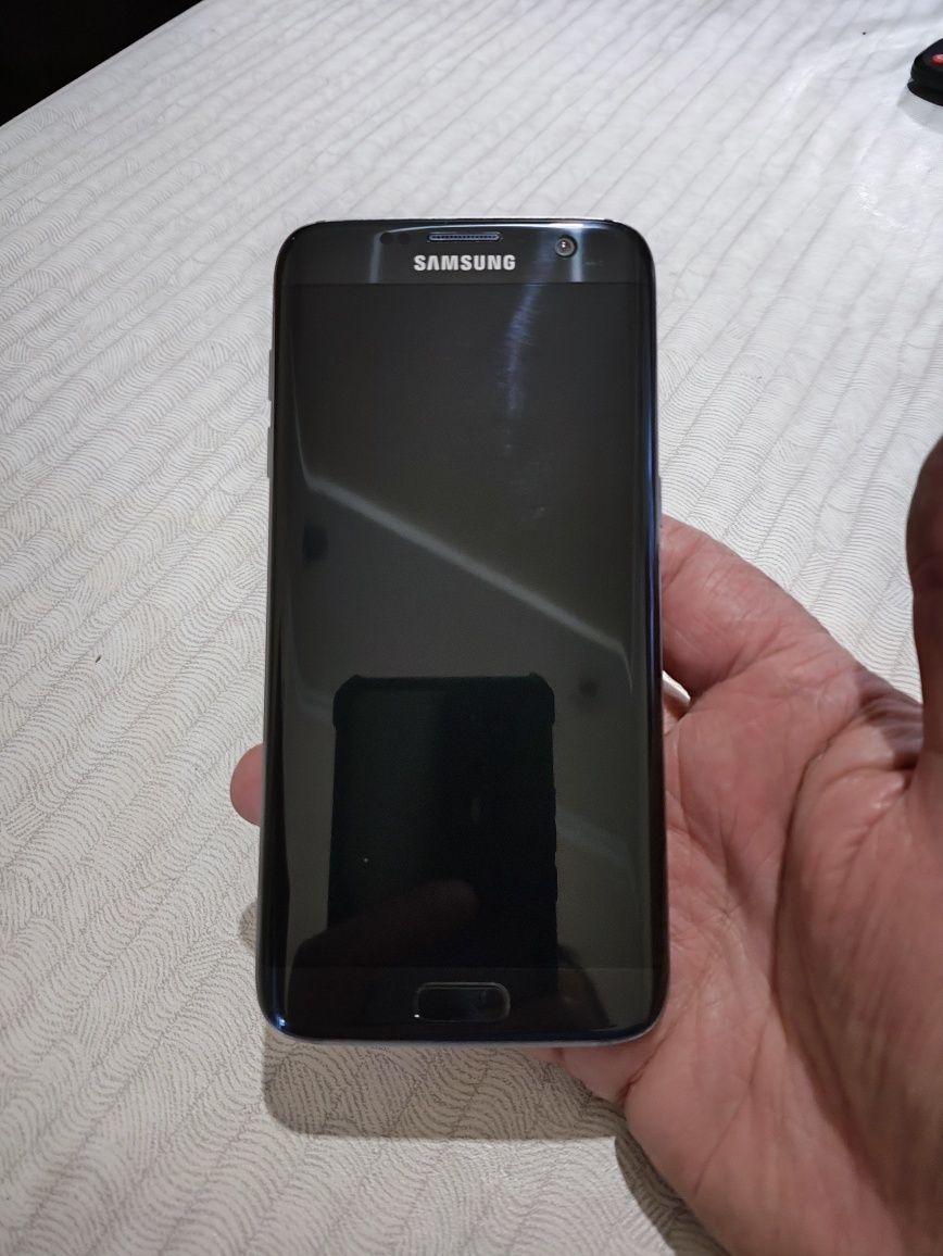 Samsung Galaxy S7 Edge SM-G935F чорний онікс 4/32gb