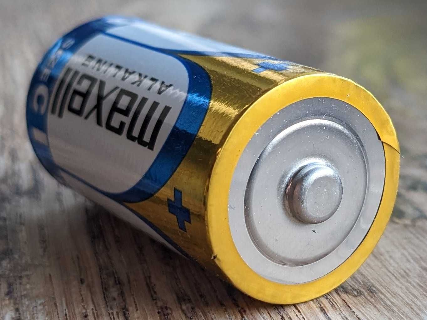 PRAKTYCZNIE NOWA bateria alkaliczna Maxell C (R14)