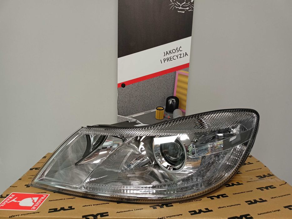 Skoda Octavia 2 08-13 Reflektor /soczewka / lewy H7+H1