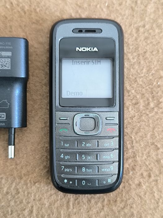 Telemóvel Nokia 1208