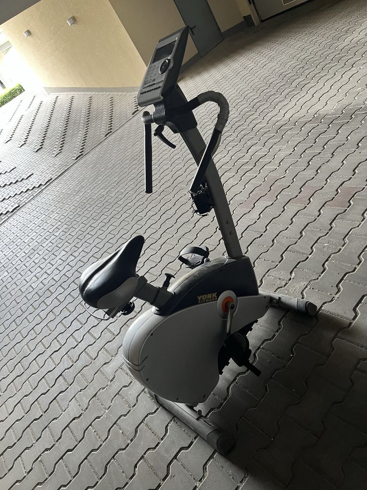 Extra okazjaaaa  2…… w cenie 1…. Bieżnia THUNDER  plus rower YORK 301