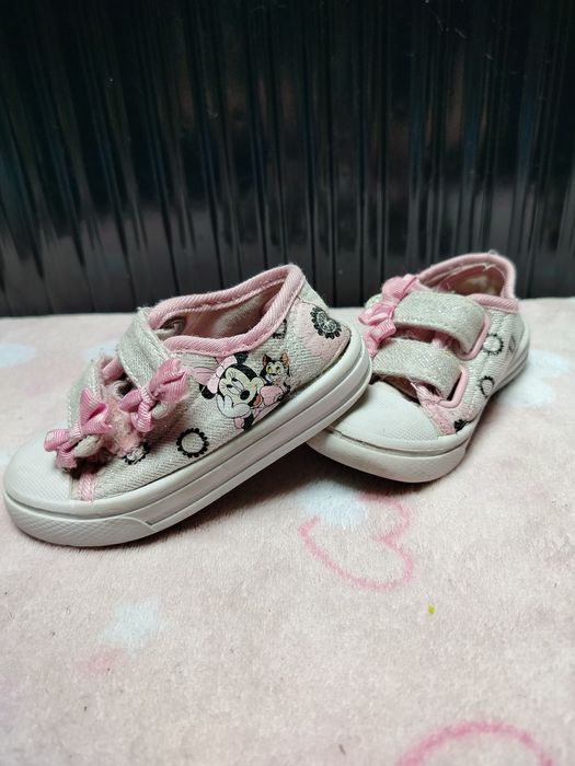 Sandały H&M Minnie r 22 dla dziewczynki i trampki Minnie