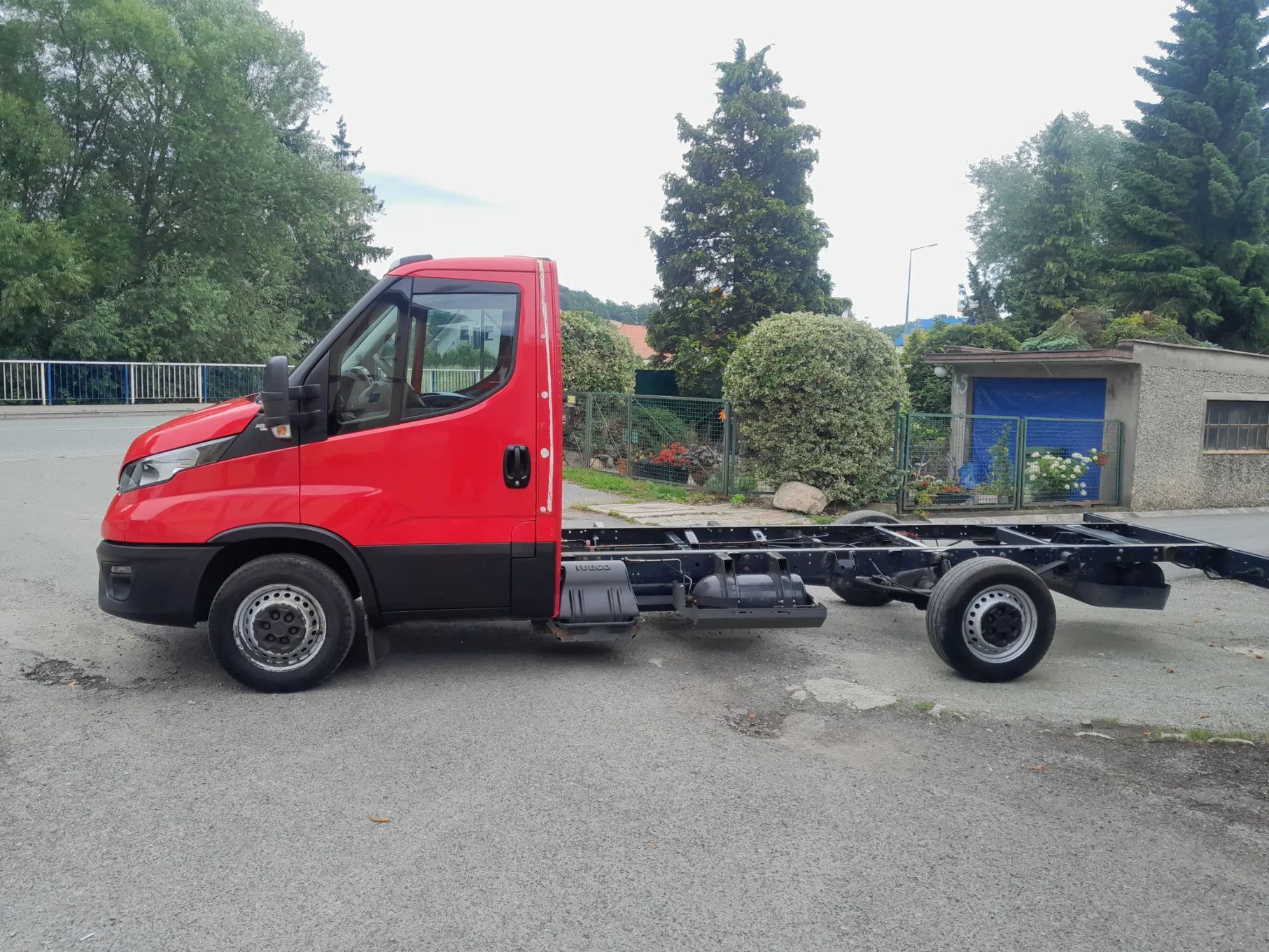 Iveco Daily  35S14 Benzyna + CNG Rama do zabudowy