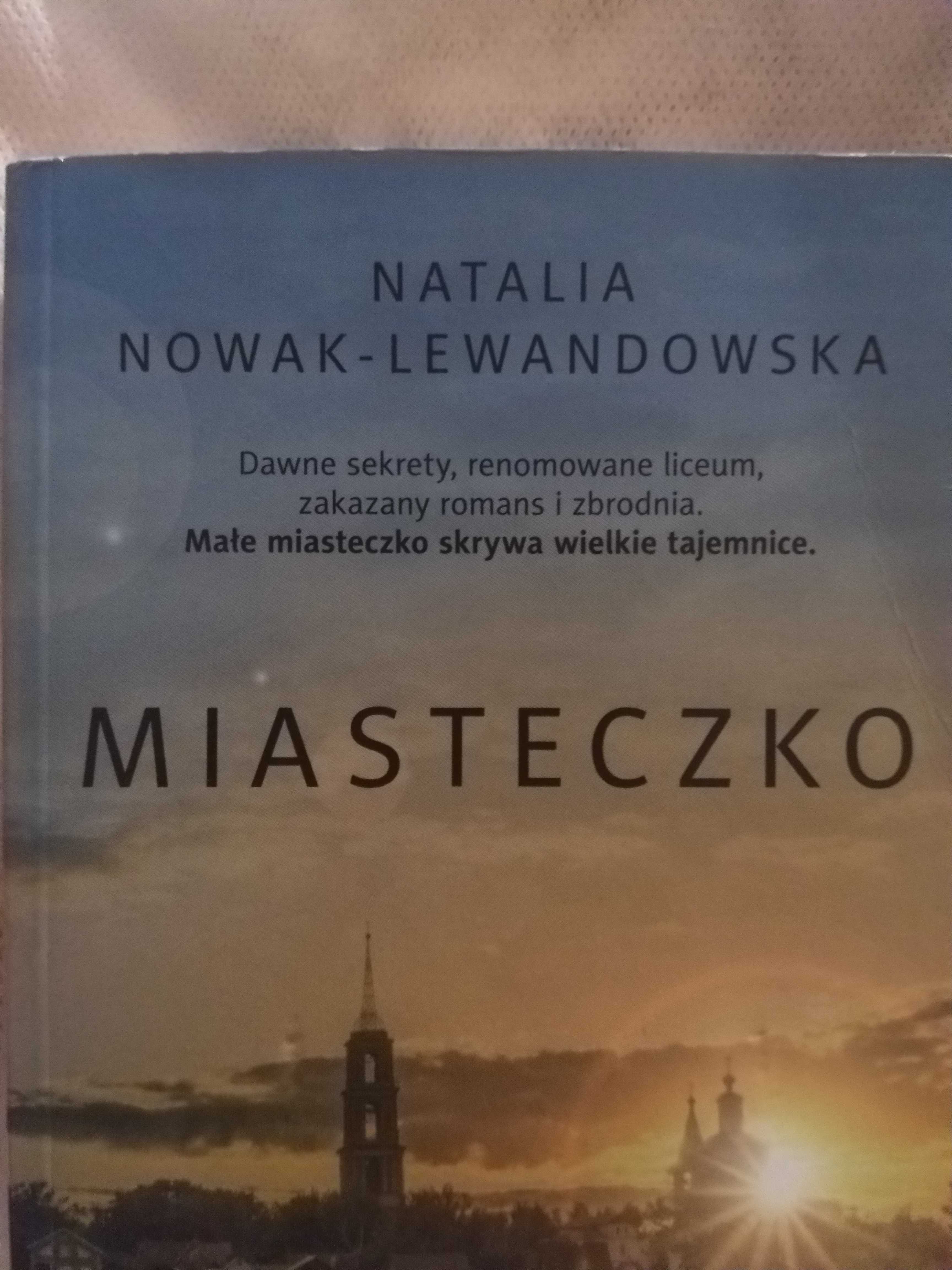 MIASTECZKO - Natalia Nowak-lewandowska