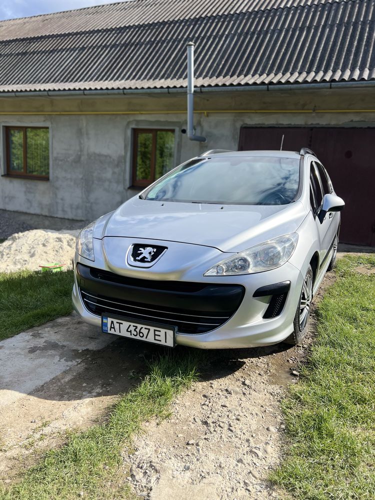 Продам пежо 308sw 2010