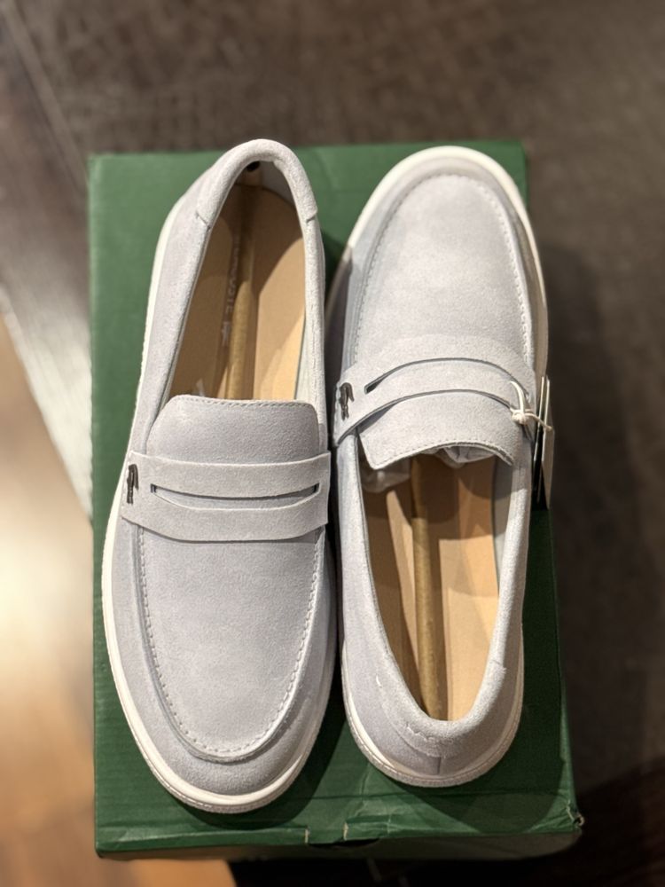 Продам Лофери lacoste