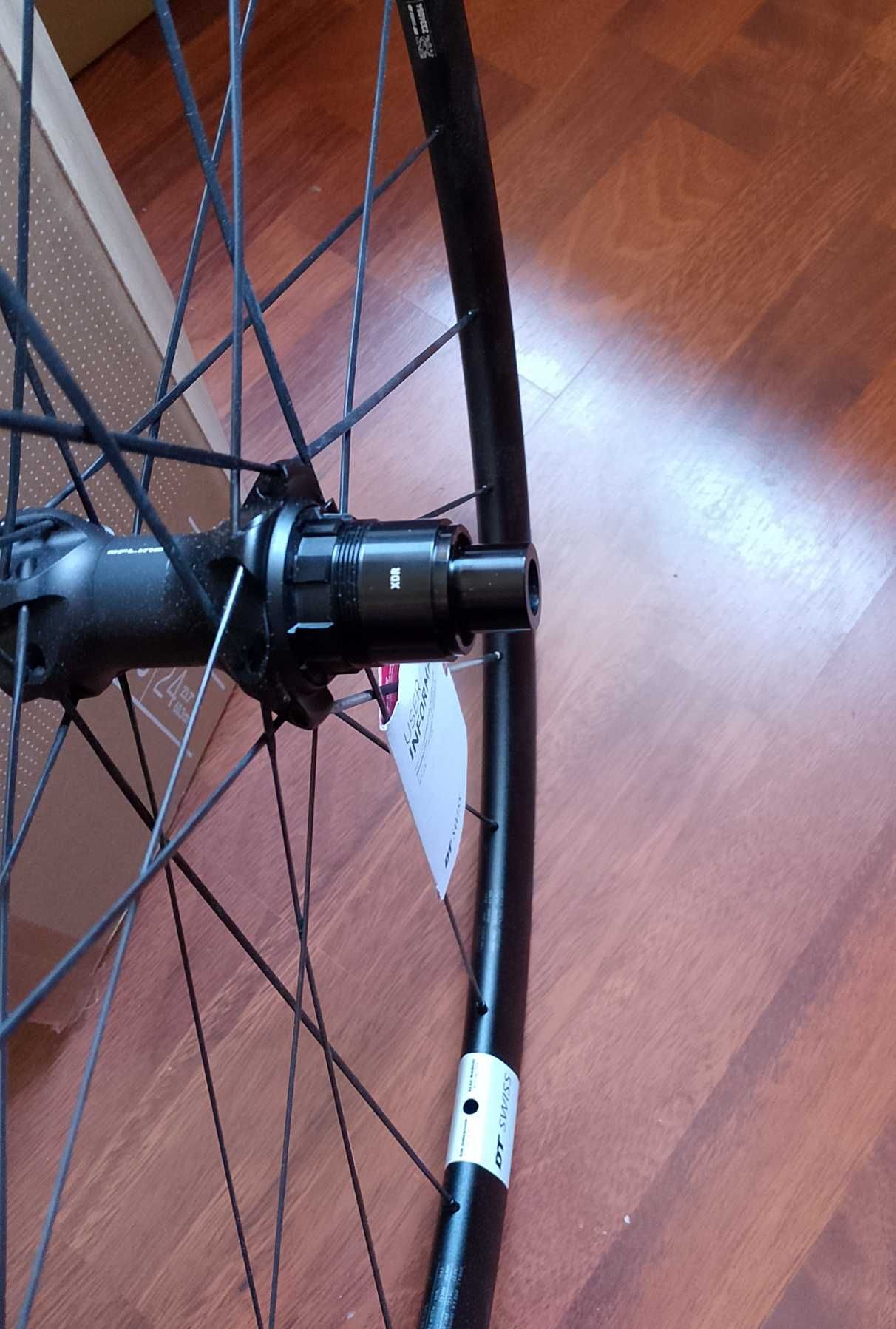 Колеса DT Swiss E 1800 SPLINE