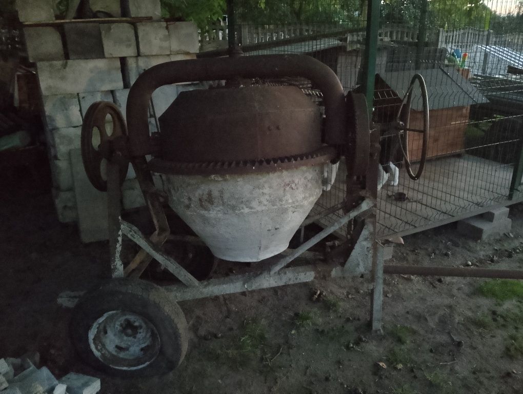 Betoniarka 200 litrów