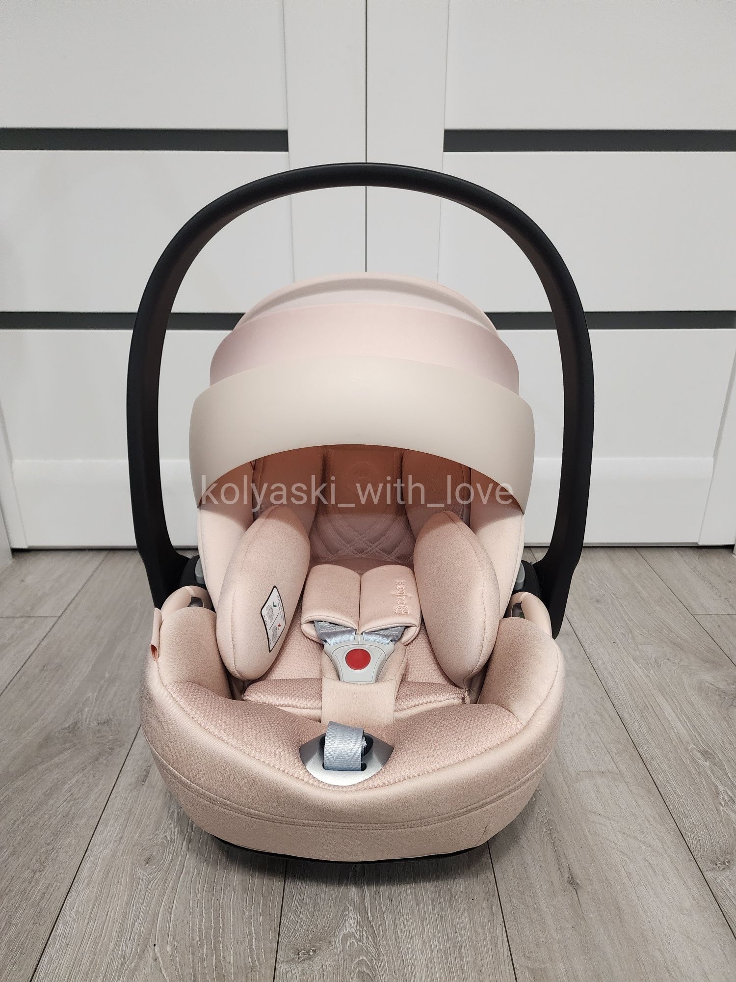Розкладне автокрісло Cybex Cloud T plus i-size peach pink Сайбекс