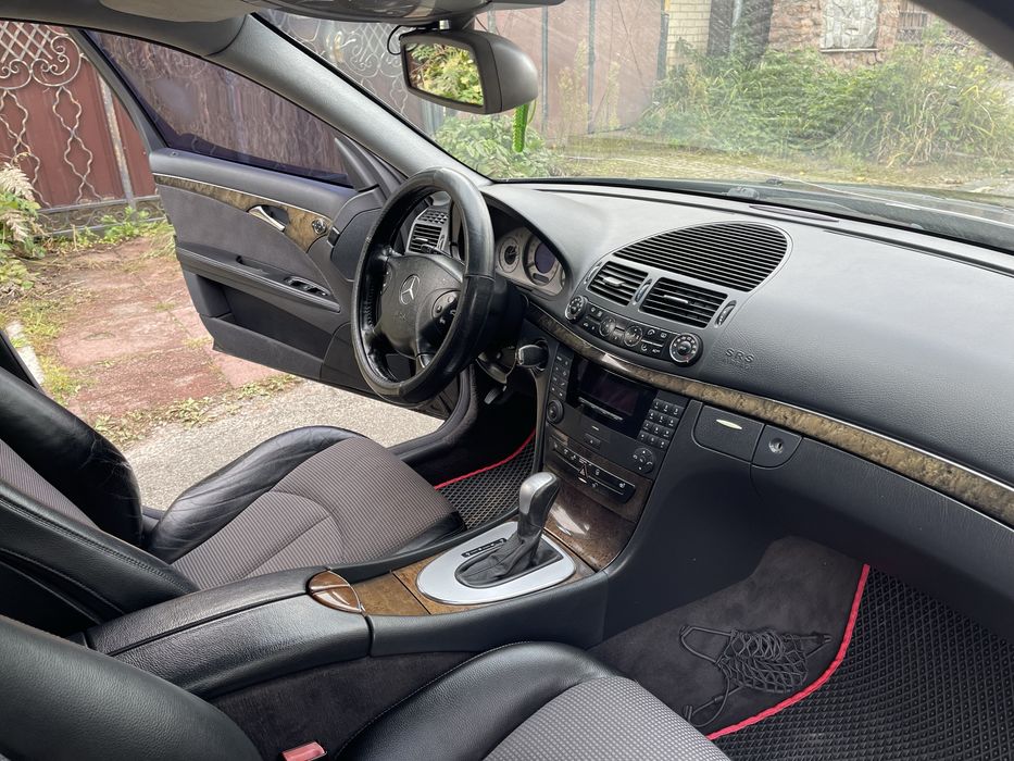 Продам автомобиль Mercedes-Benz