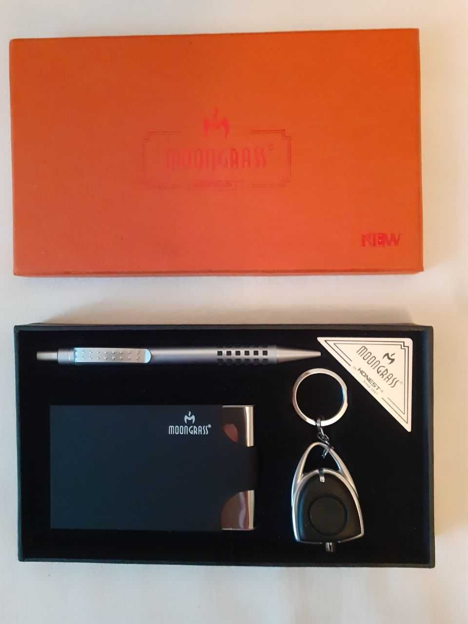 Подарочный набор MOONGRASS ручка + брелок фонарик +визитница