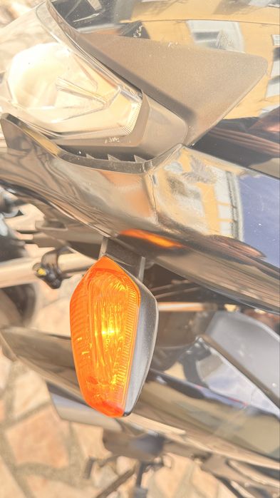 Honda CBF 125cc ano 2023 com menos de 10.000 km