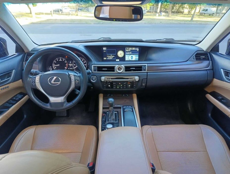 Lexus GS 350 2014 року 3.5 л. /бензин