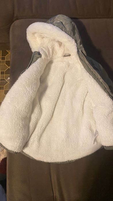 Зимова куртка на дівчинку 3/4 роки