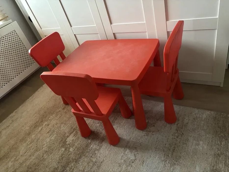 IKEA Mammut czerwony stolik + 3 krzesełka, używane, Gliwice