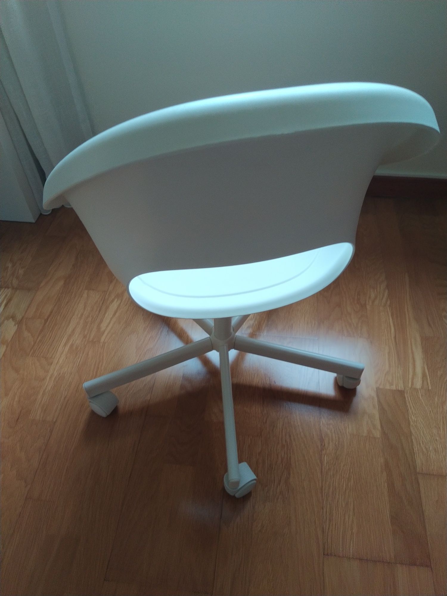 Cadeira IKEA secretária