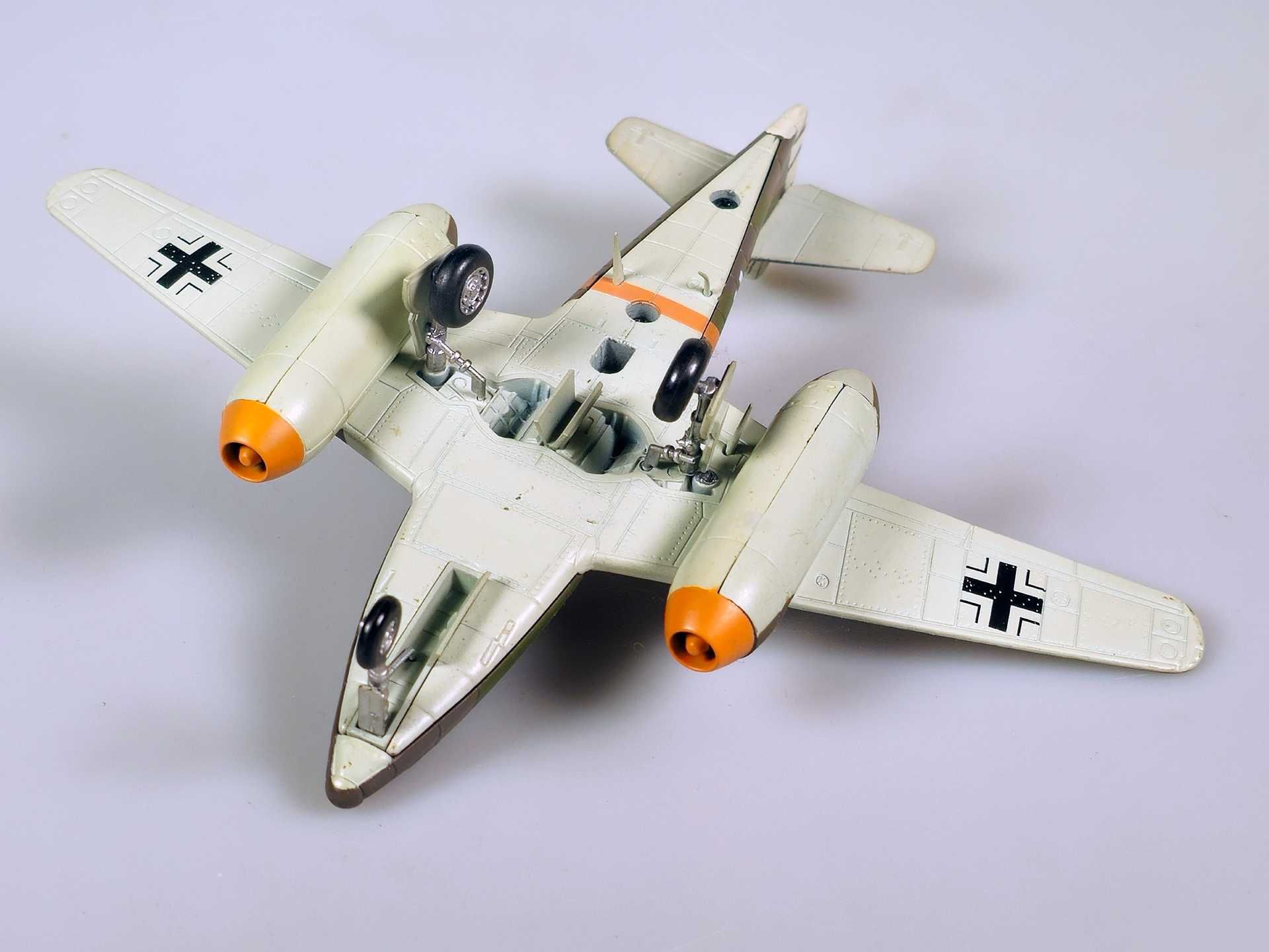 Model 1:72 Messerschmitt Me-262A Samoloty Świata Amercom