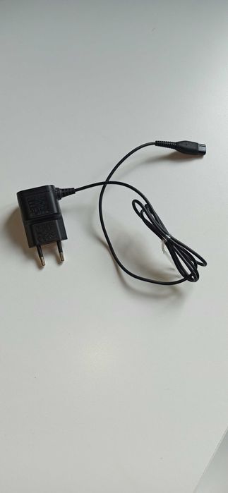 Orginalna ladowarka philips 4.3V 0.07A