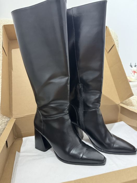 Чоботи Stradivarius 37