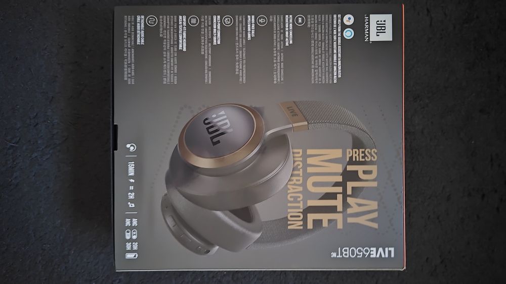 Słuchawki bezprzewodowe nauszne JBL Live 650BTNC ANC