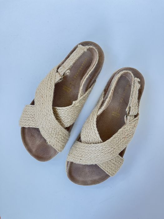 Сандалі Reserved