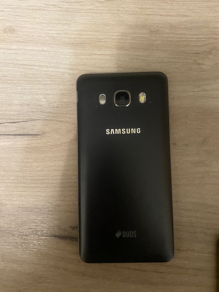 Samsung j5 2016 на 16 гб