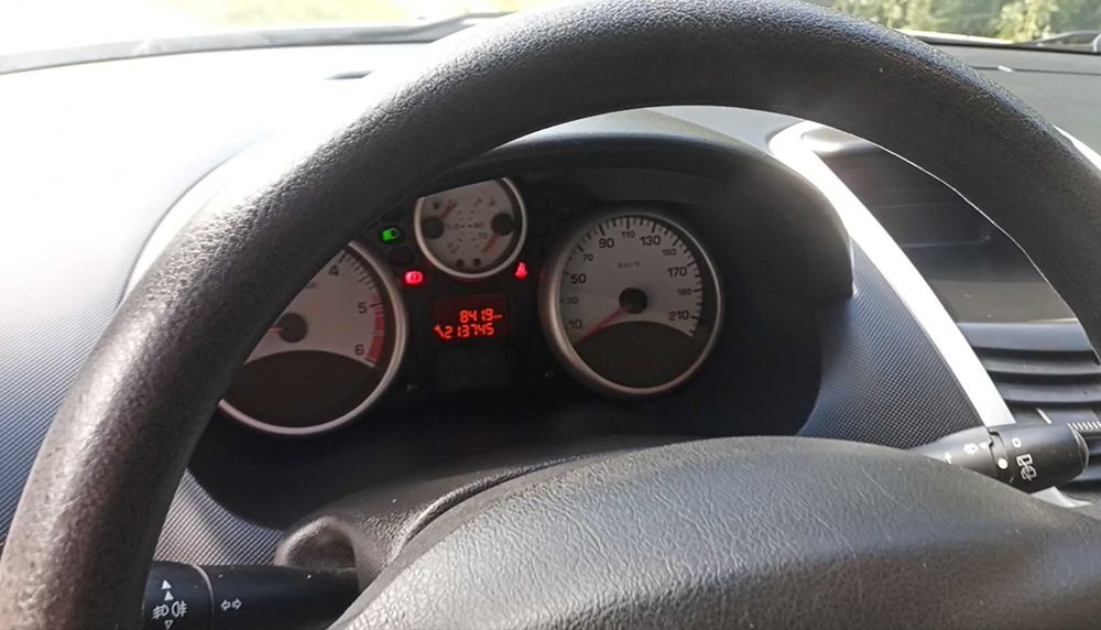 Продам власне авто: Peugeot 206+ 2011