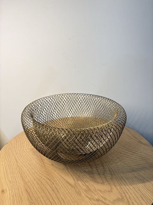 Nowoczesna Fruktowanna Ażurowa Misa Metal Siatka Złota 24 cm