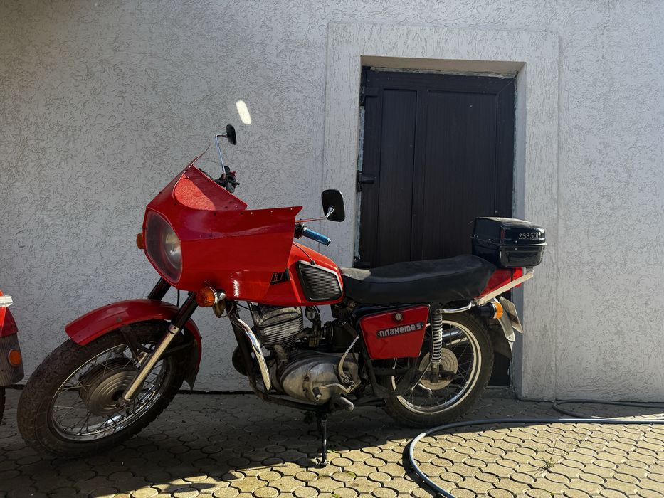 Планета 5, з доками ( один власник)