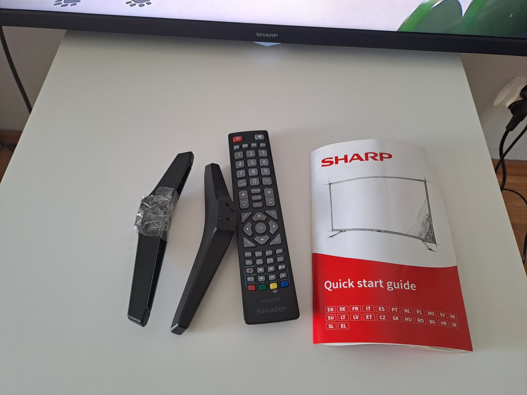 Telewizor Sharp 32" dvbt2 led