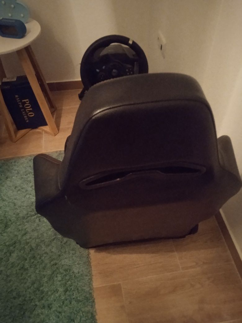 Simulador de condução quase novo