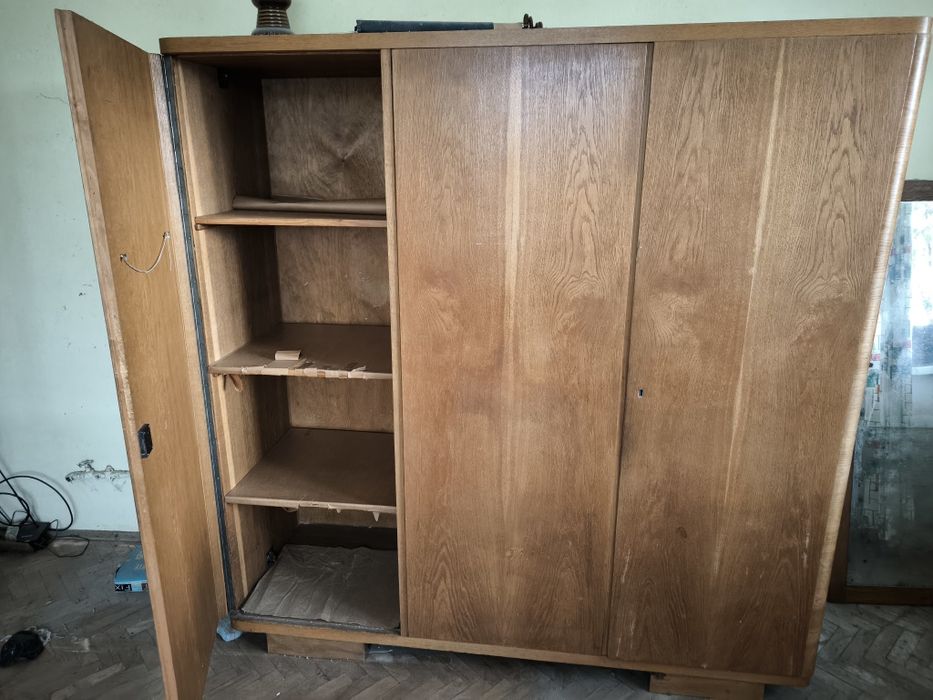 Stare meble drewniane