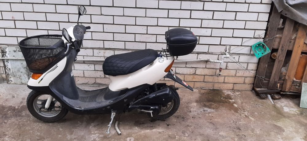 Скутер хонда цеста 34 двох тактний з номером і тех паспортом.