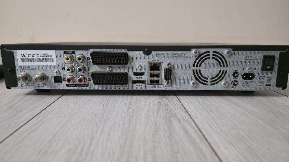 VU DUO Linux podwójny tuner satelitarny + HDD 1,5 TB