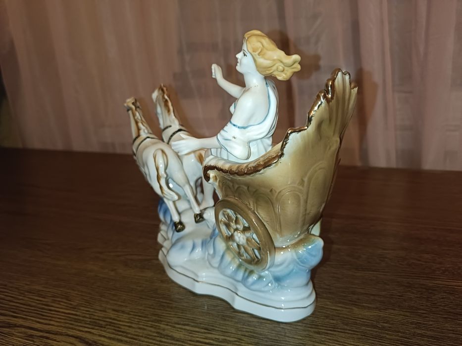 Фарфор, колесниця, Румунія, дівчина в кареті