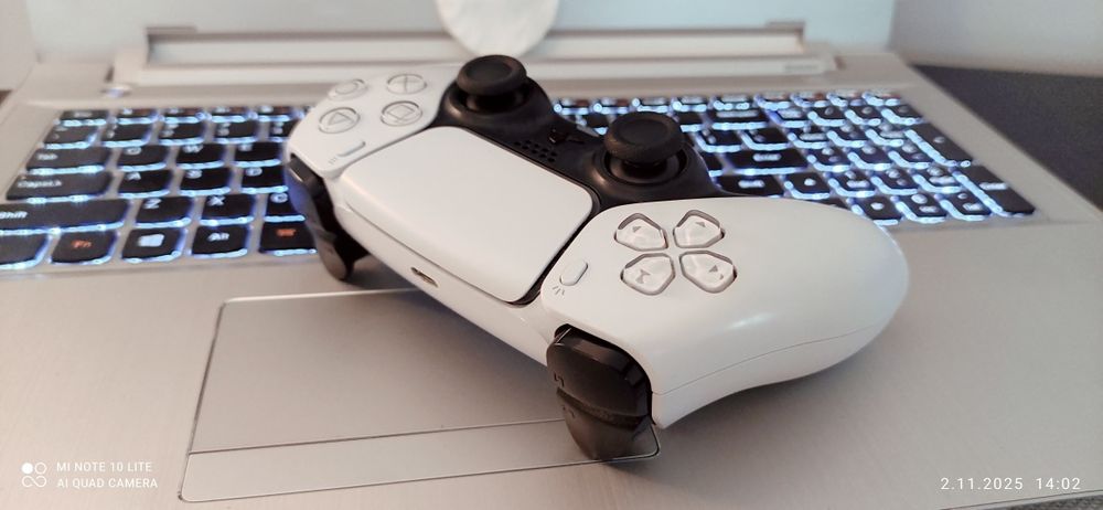 Pad Ps5  DualSense, stan bardzo dobry