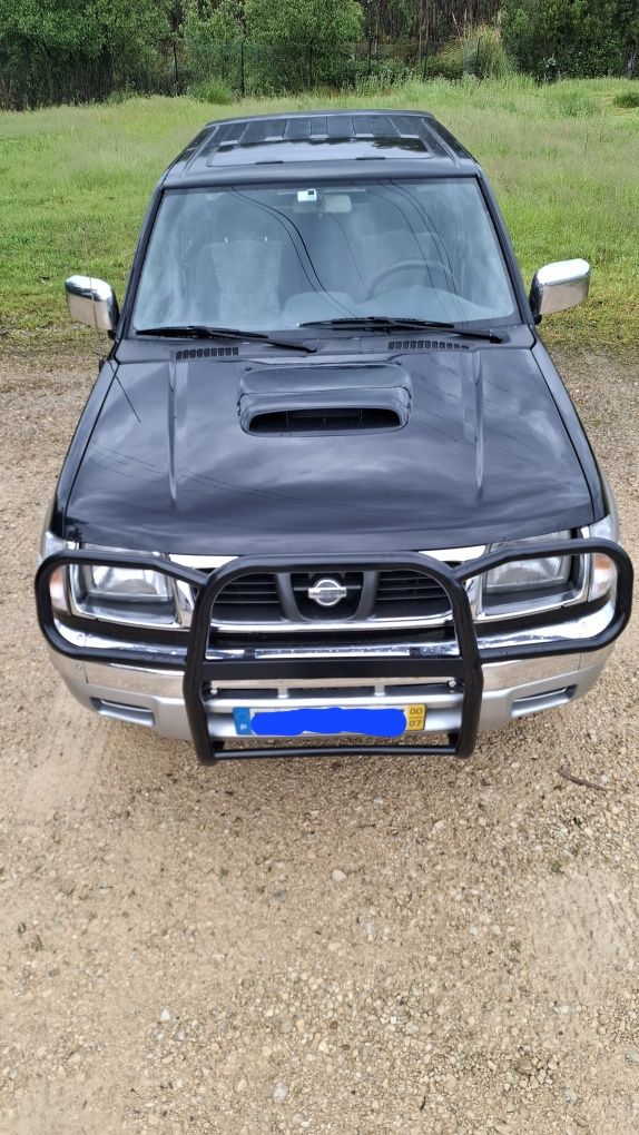 Nissan NAVARA D22