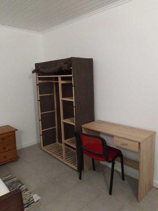 quarto individual no Feijó – 345€/mês (com cozinha e wc equipadas)