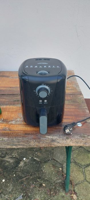 Fritadeira sem óleo Electrónica 1400w - boa condição
