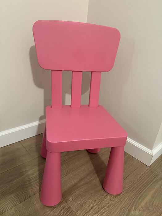 Ikea Mammut stolik dla dzieci + 2 krzesełka