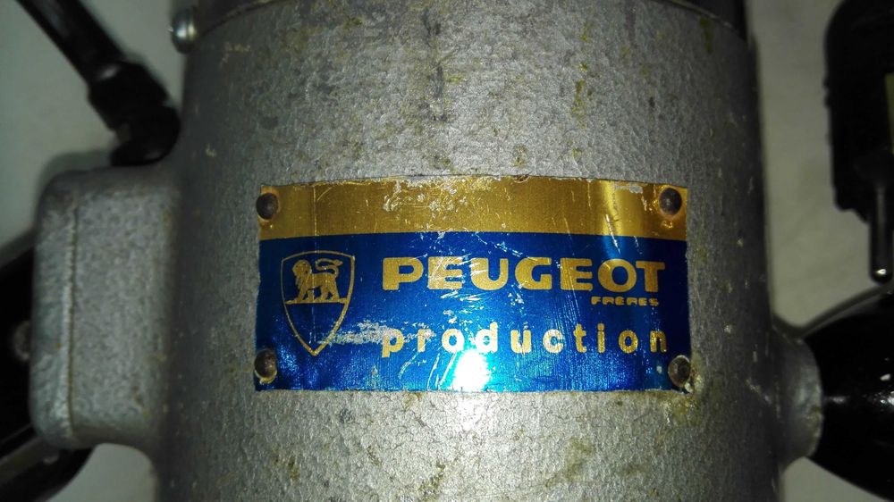 Lixadeira Peugeot (vintage)