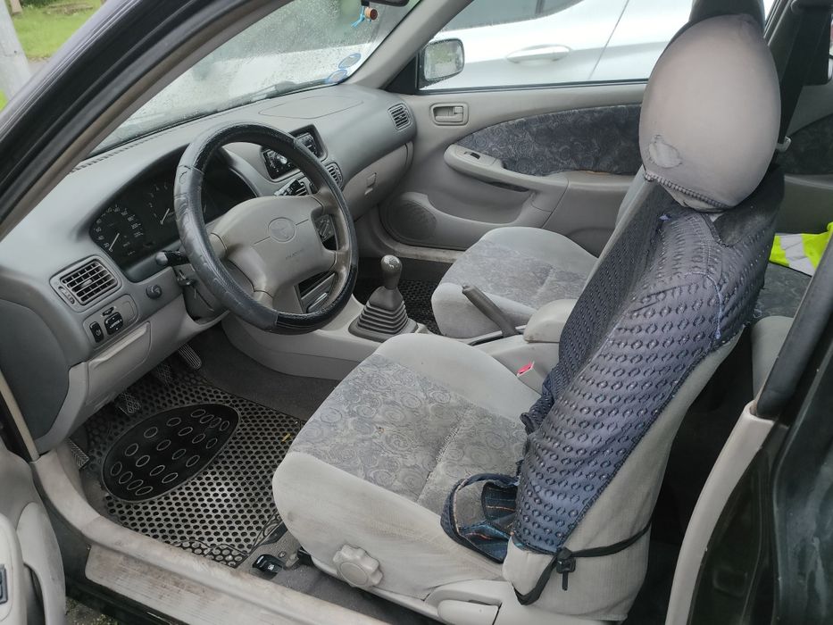 Toyota Corolla 5 lugares