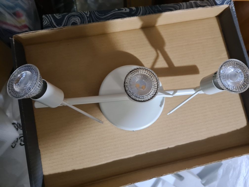 Lampa sufitowa 3 reflektor