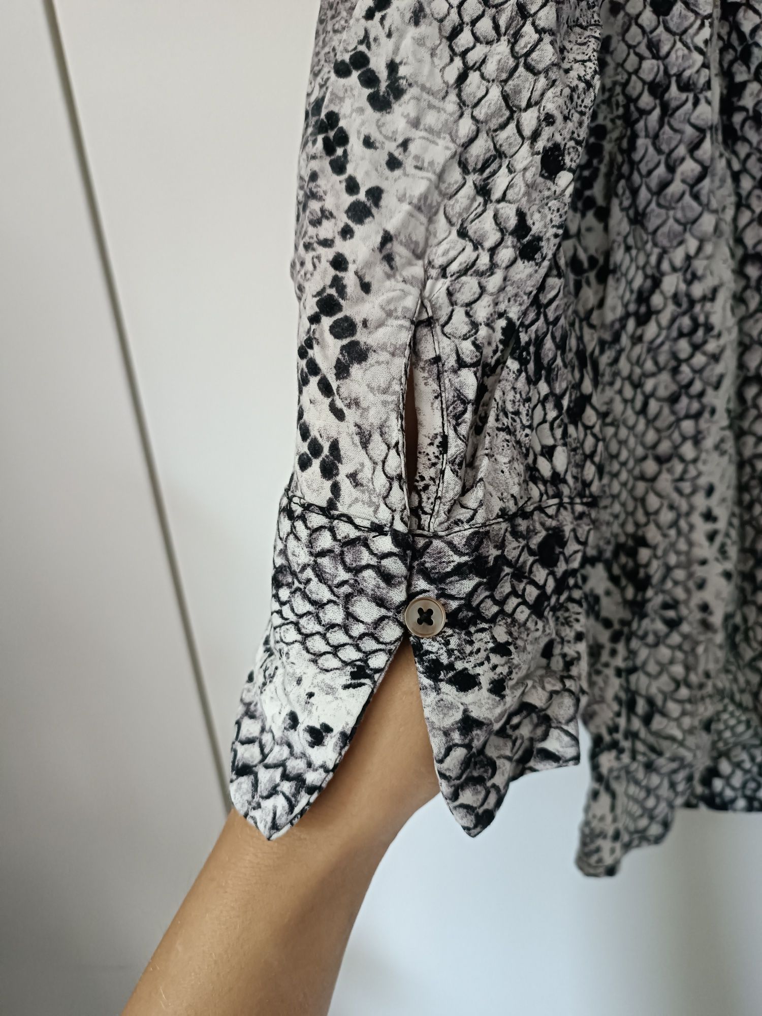 Koszula Stradivarius damska wzór wężowej skórki S