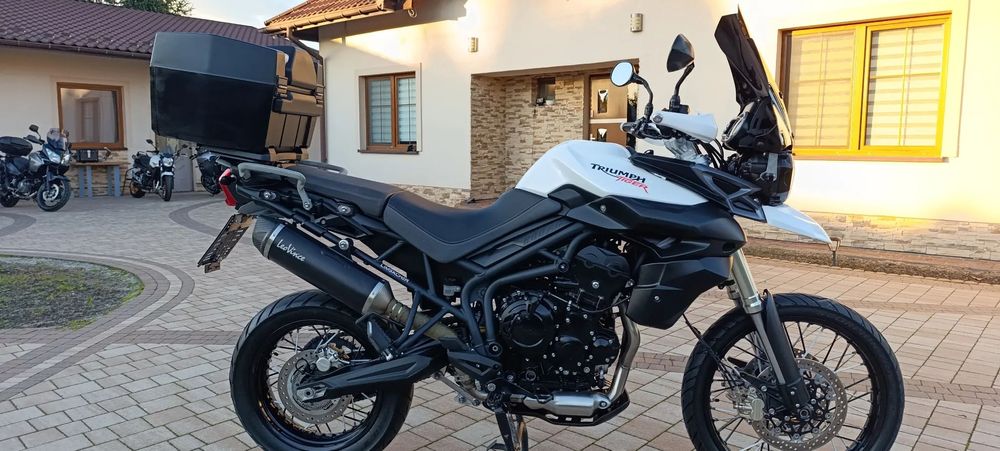 Triumph Tiger 800XC 41tys,km-TYV/ASO Kufer MANETY LeoVince NAVI Szybka HANDBAR Kanap