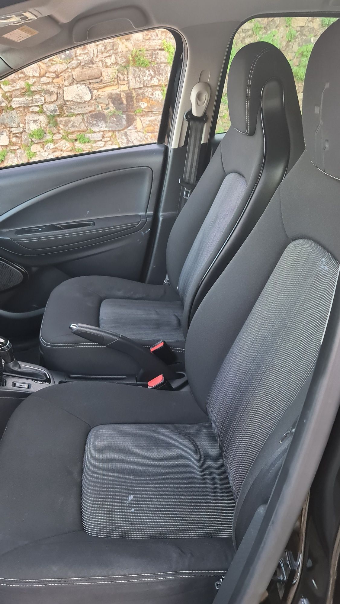 Renault zoe 40 kw  baterias próprias