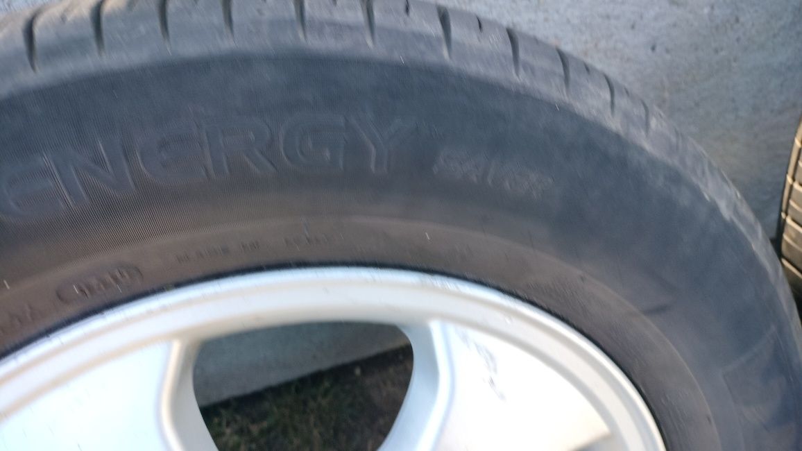Sprzedam kpl kół letnich 195/65R15