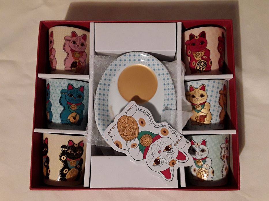 Conjunto 6 chávenas de café da Loja do Gato Preto, Maneki-neko, novo!